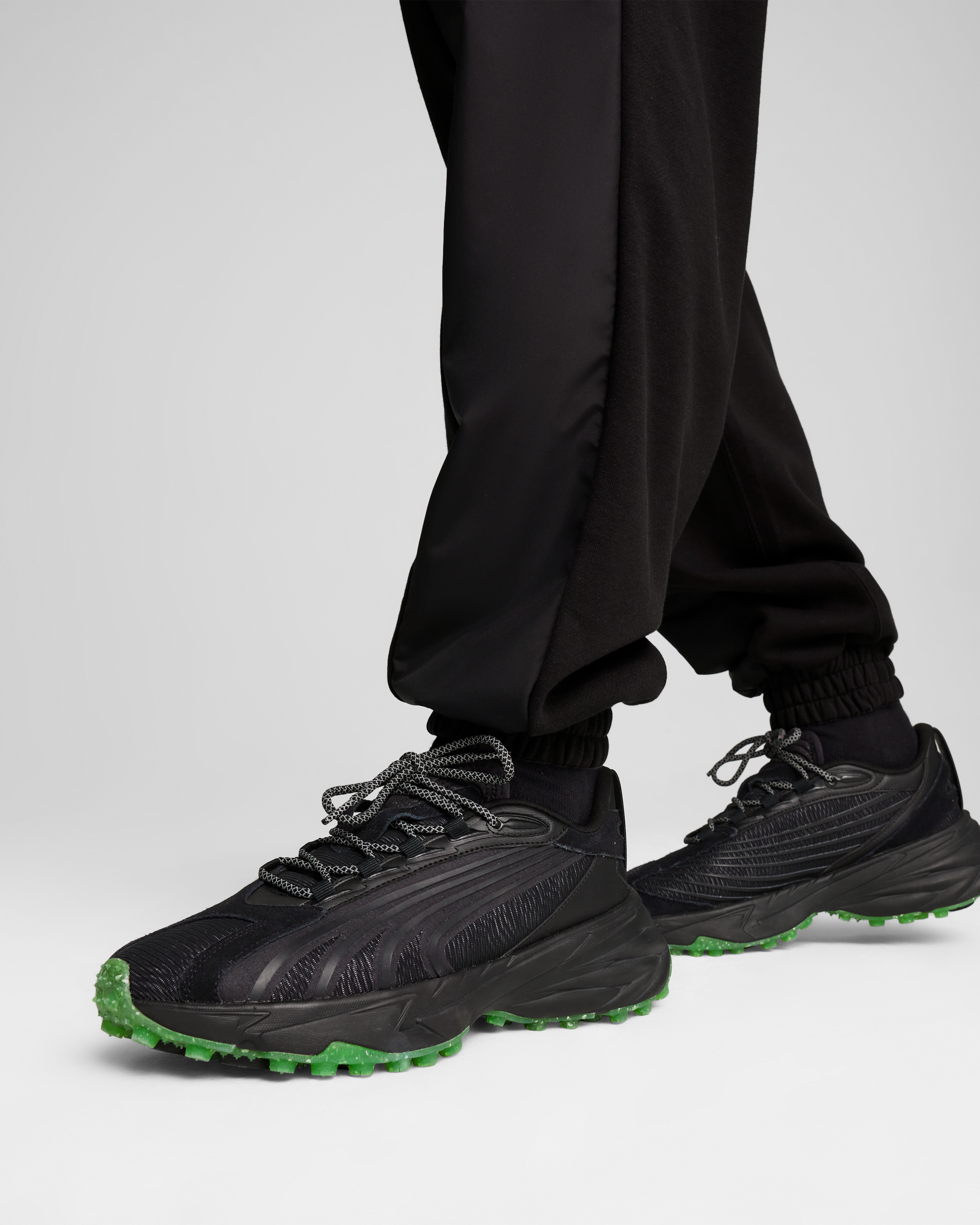 X MERCEDES BENZ PADDED スウェット Mens Puma Spirex Black | Official Mercedes-AMG PETRONAS F1