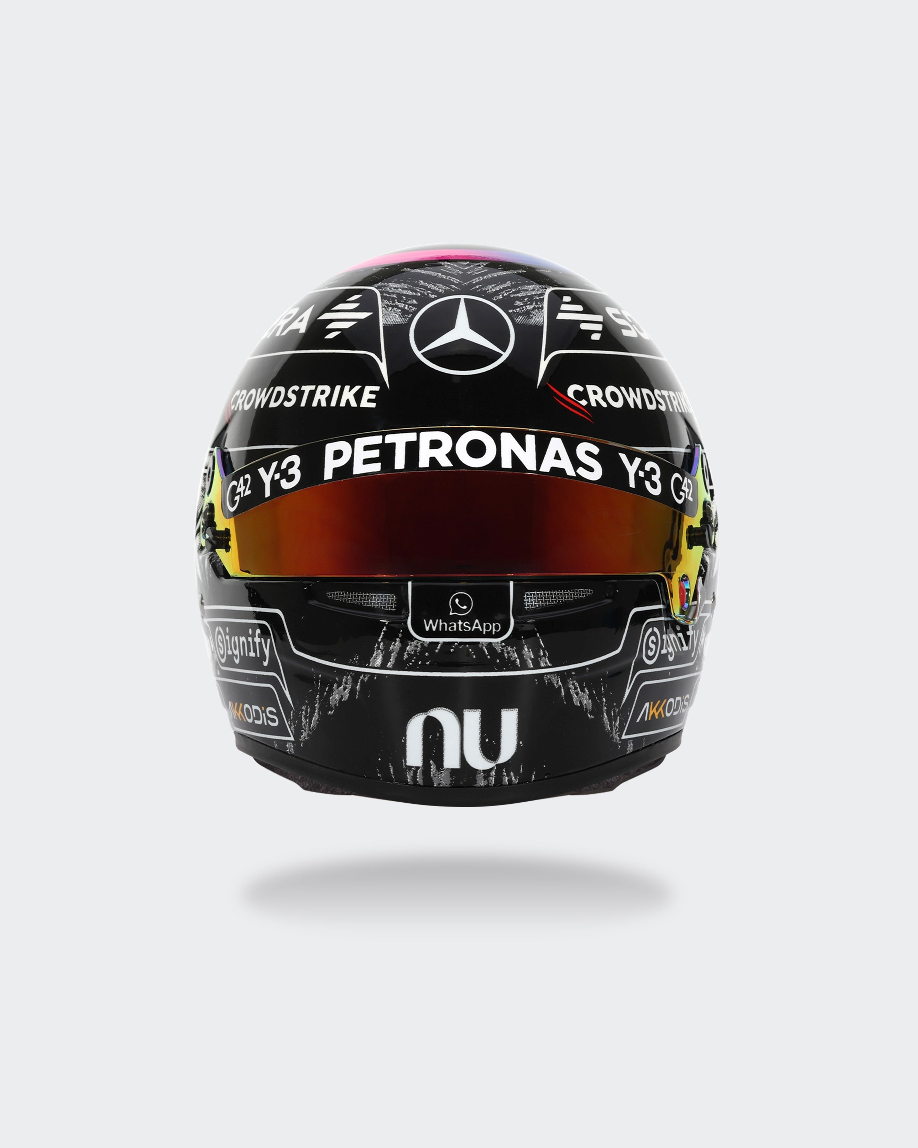 2026 George Russell Mini Helmet 1:2 | Mercedes-AMG PETRONAS F1