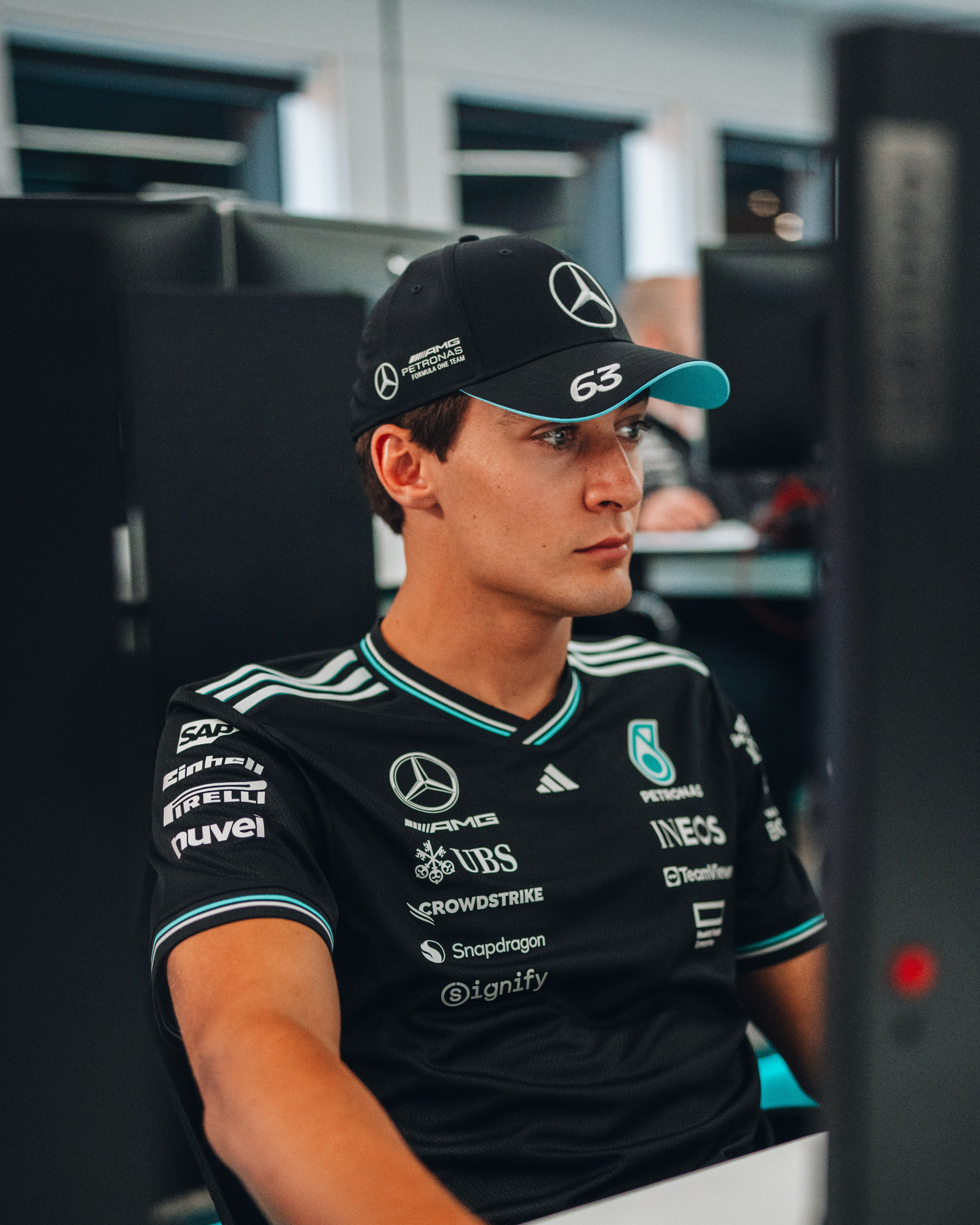 George Russell F1 Merchandise | Official Mercedes-AMG F1 Store