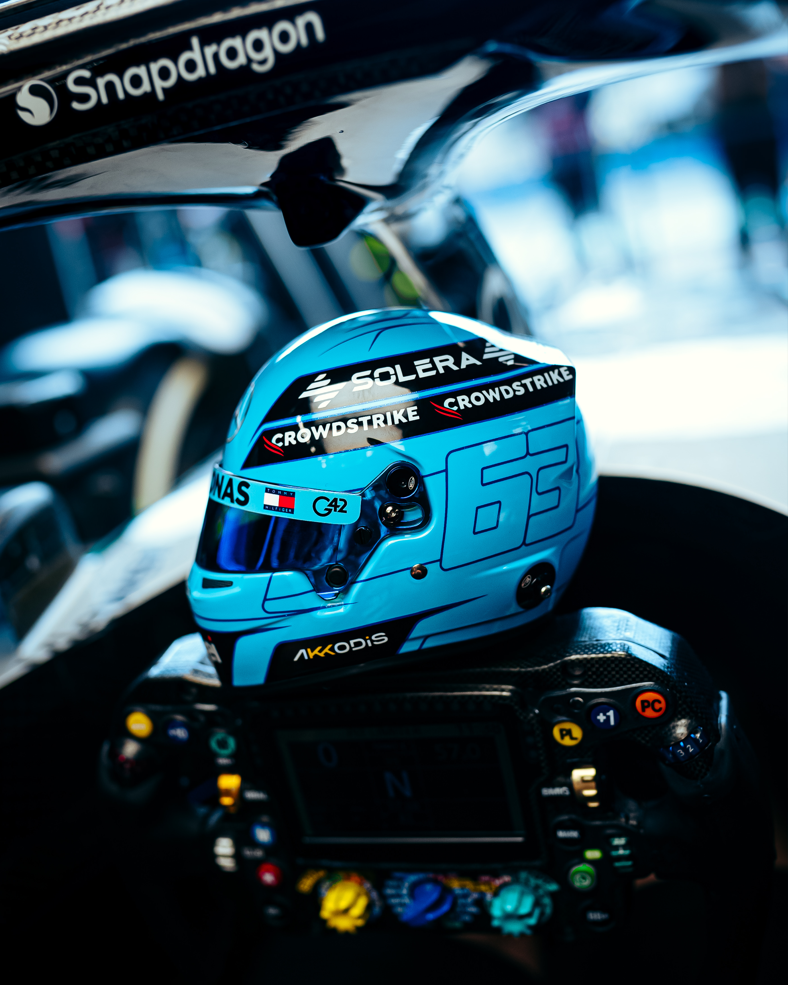 George Russell 2024 Mini Bell Helmet Replica 1:2 | Official George Russell 2024 Mini Bell Helmet Replica 1:2 | Official