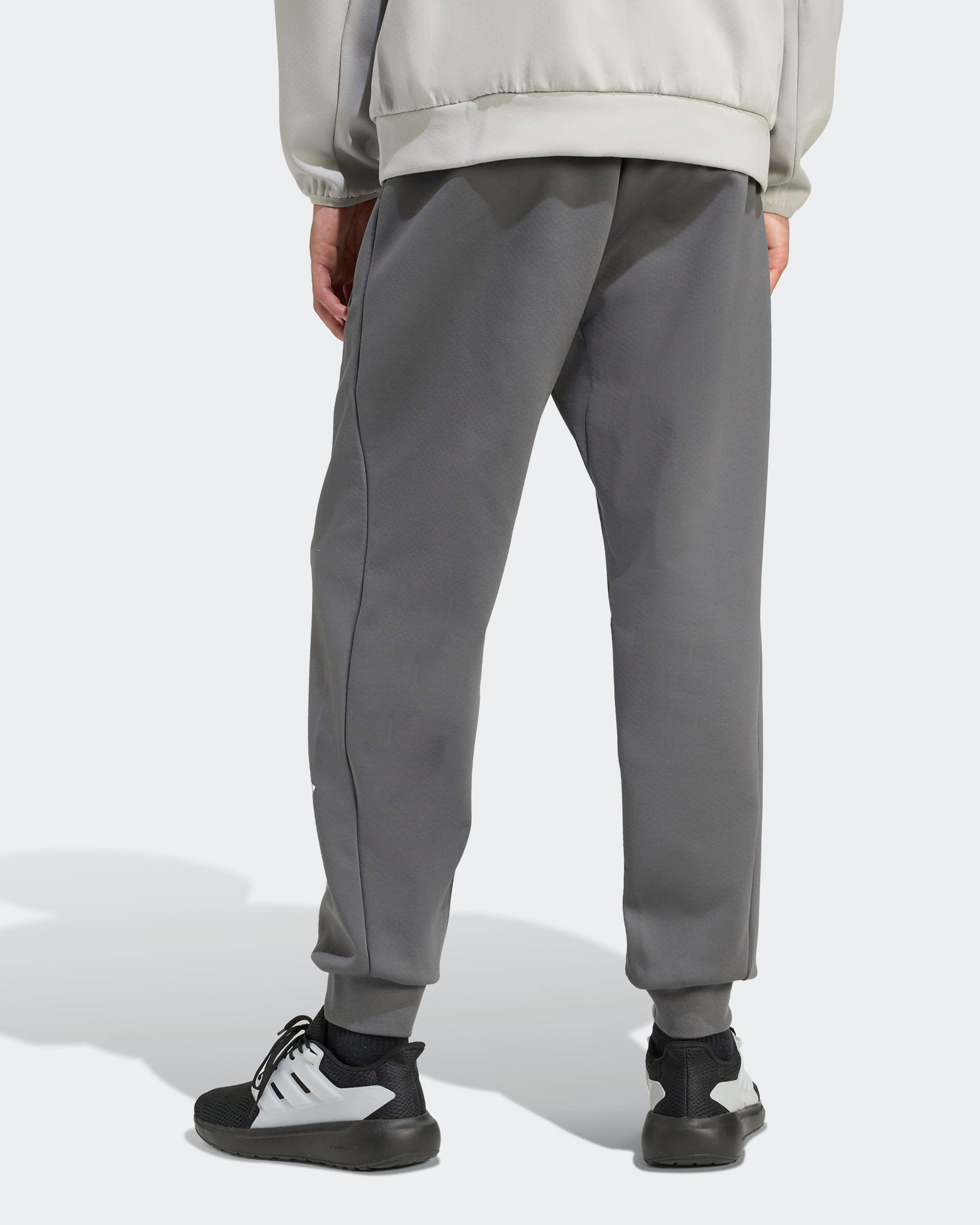 NEU_IN AW25 Front vent trousers グレー Wellington Side-Tab Trousers GREY – Franky Fashion
