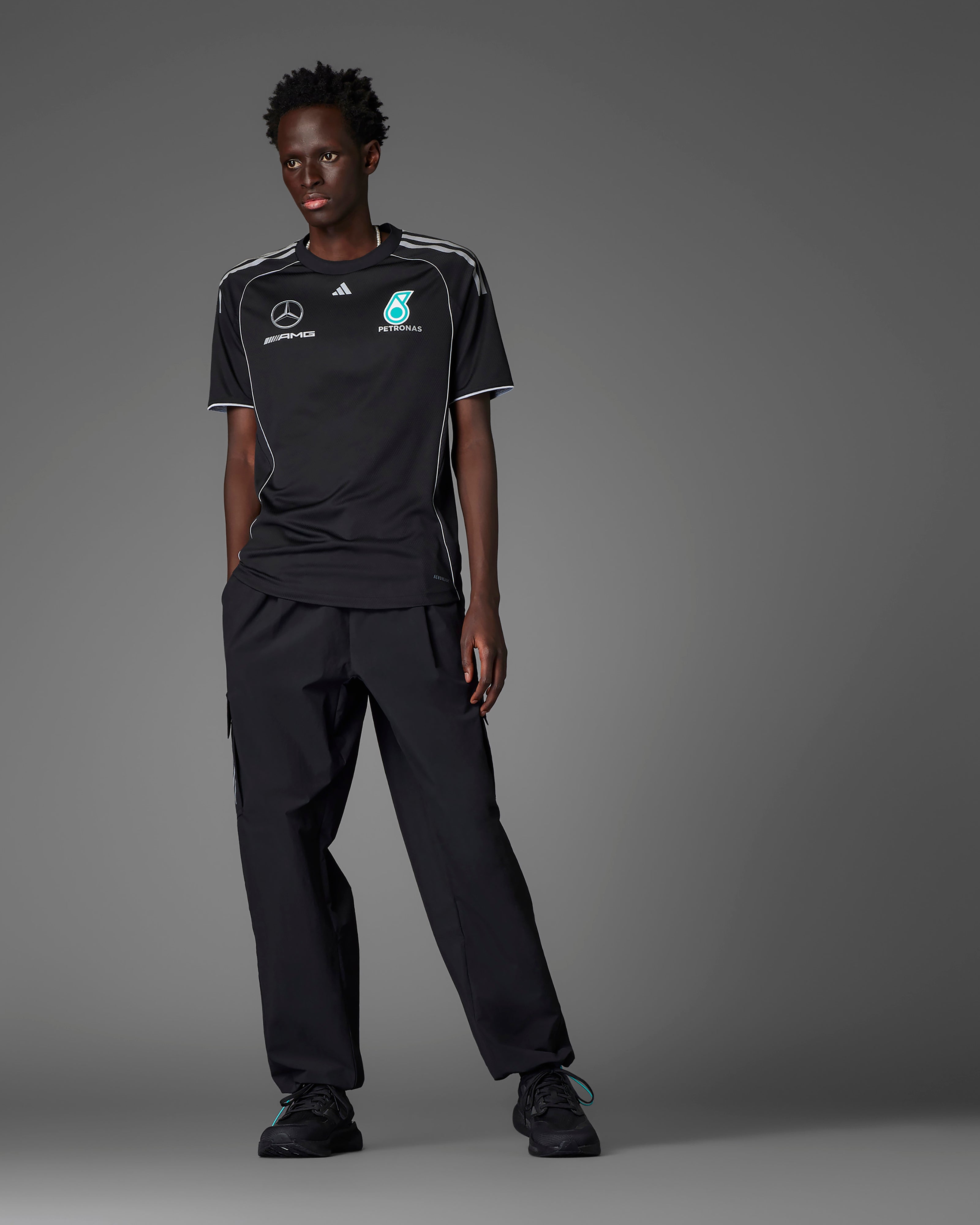 Mens 2025 Mechanics Tee Black | Official Mercedes-AMG PETRONAS F1