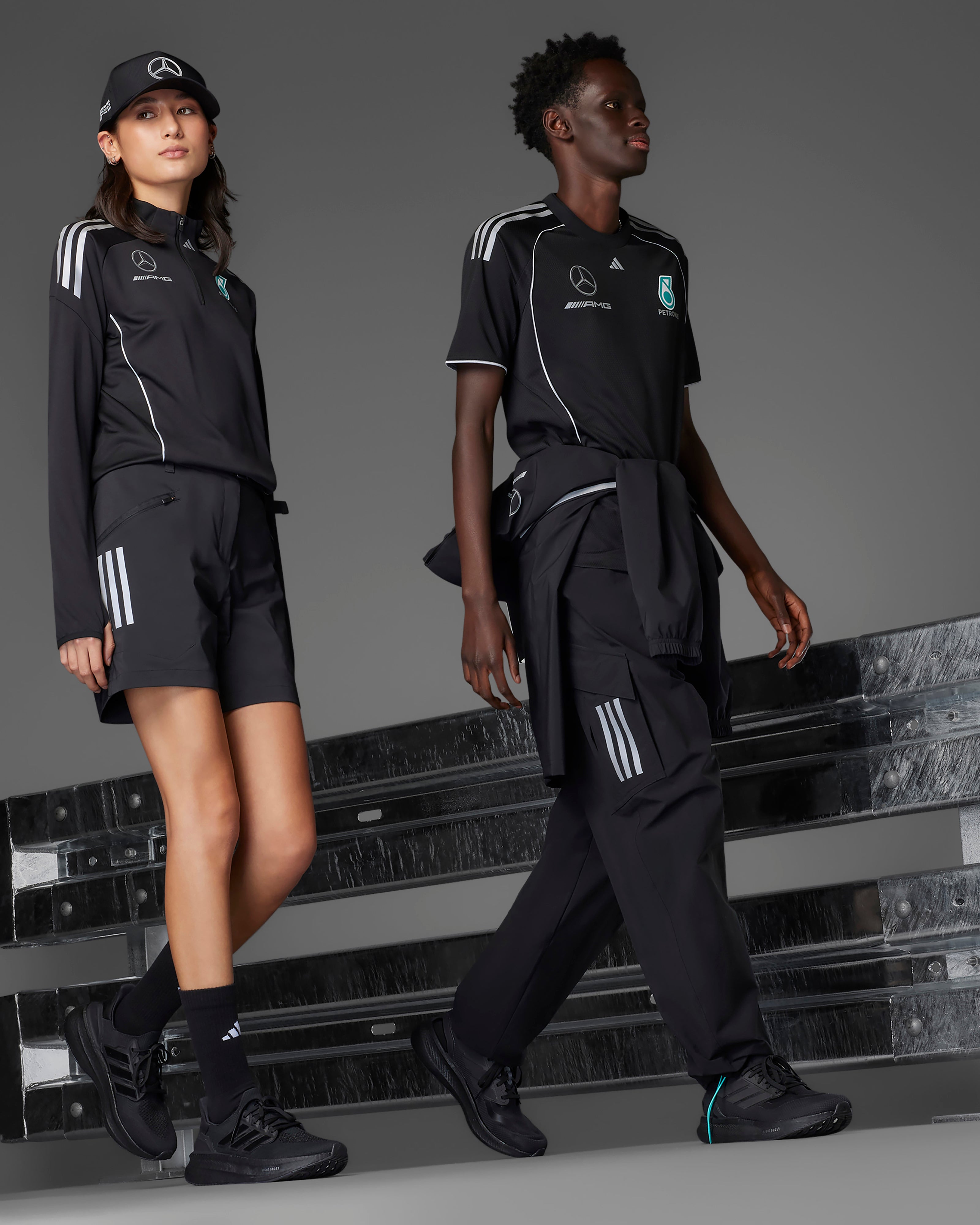 Mens 2025 Mechanics Tee Black | Official Mercedes-AMG PETRONAS F1