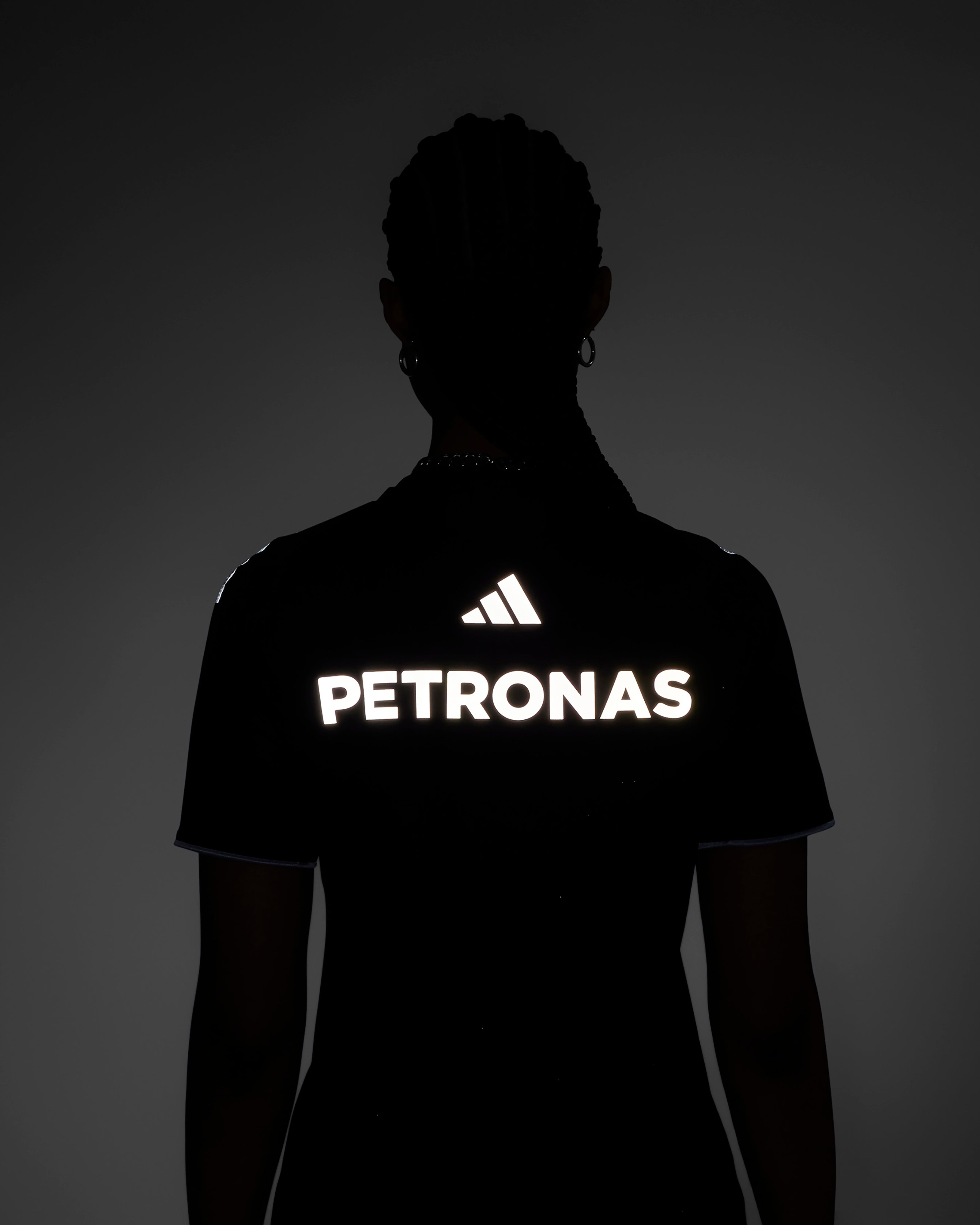 Tシャツ・カットソー MERCEDES - AMG PETRONAS F1 TEAM MECHANICS JERSEY Mens 2025 Mechanics Tee Black | Official Mercedes-AMG