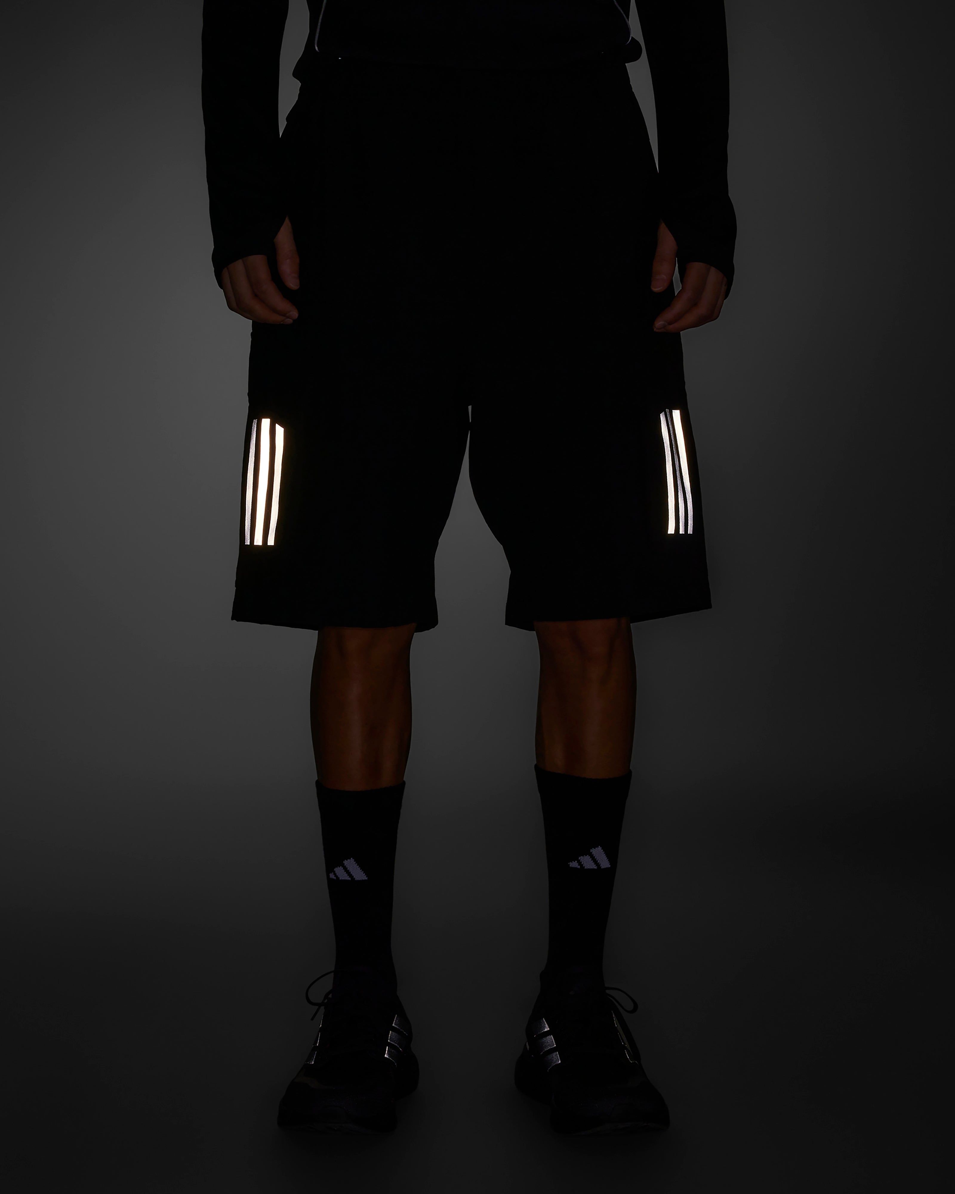 アソス メルセデス AMGコラボ　T.WorksTeam_SHORTS Sサイズ JV5429_2_APPAREL_OnModel_Stand