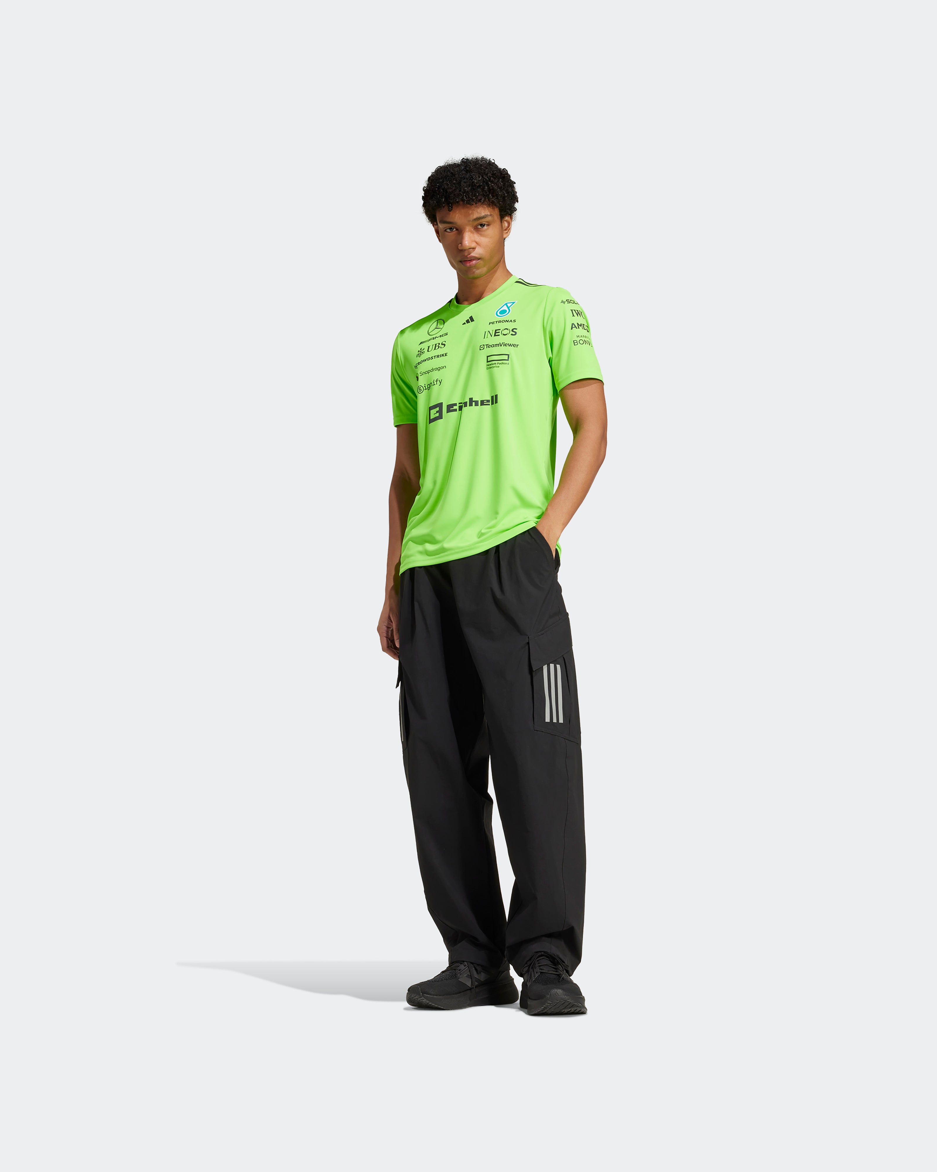 メル75802 Mens 2025 Team Set Up Tee Green | Official Mercedes-AMG PETRONAS
