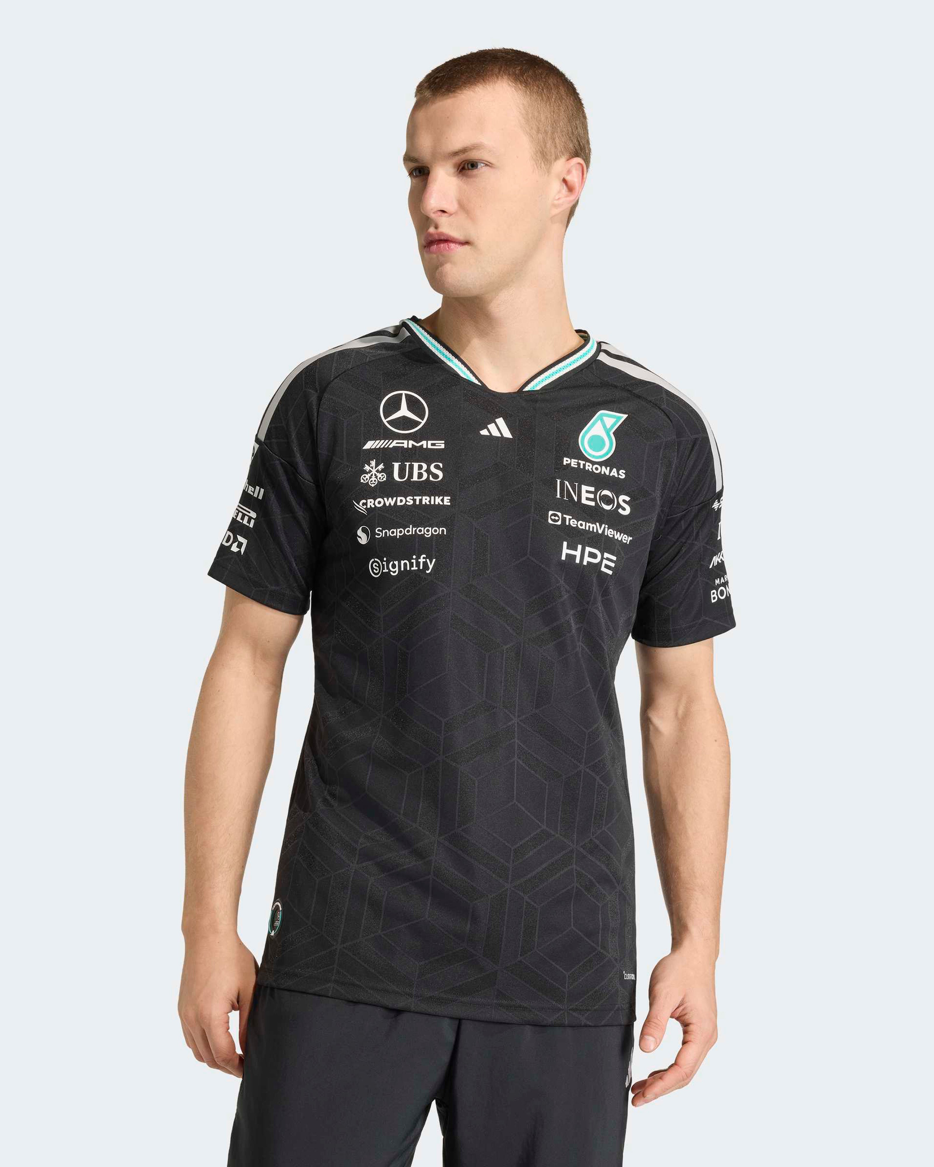 Mercedes-AMG PETRONAS F1 Team Men's 2026 Authentic Driver Tee