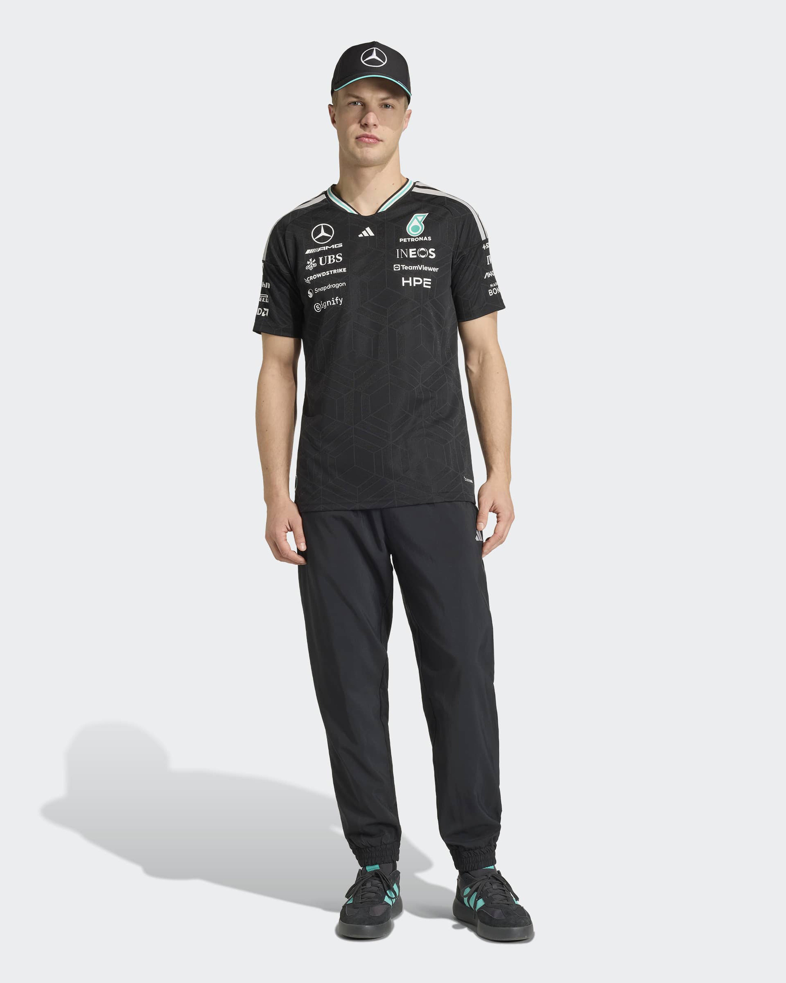 Mercedes-AMG PETRONAS F1 Team Men's 2026 Authentic Driver Tee