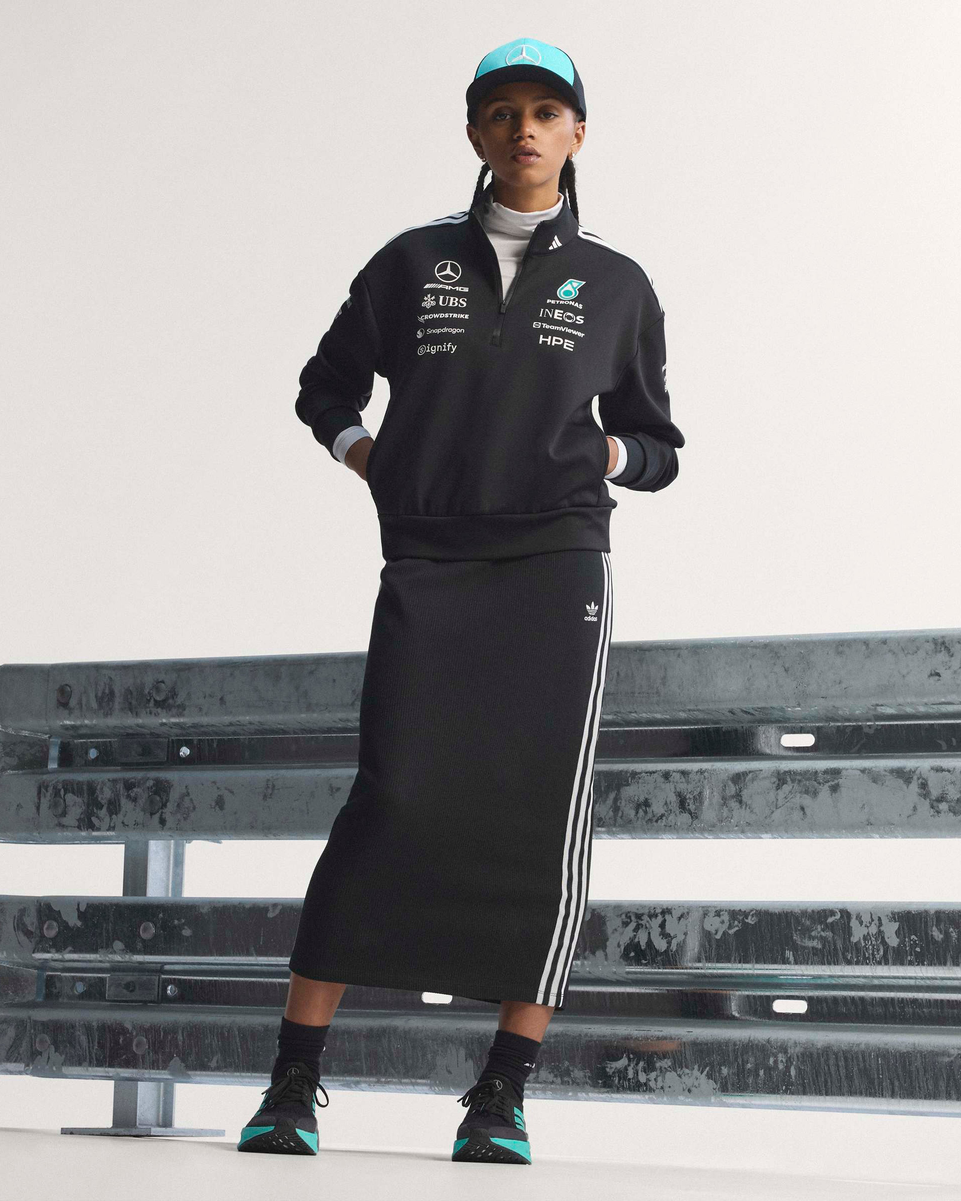 Womens 2026 Team Quarter Zip Black