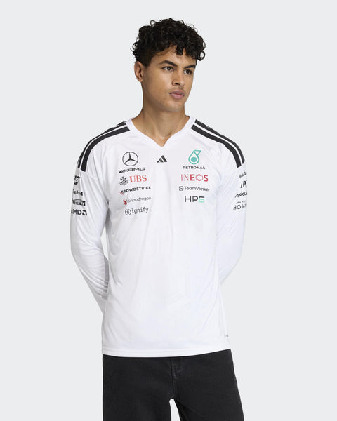 KF0147_2_APPAREL_On_Model_Stan