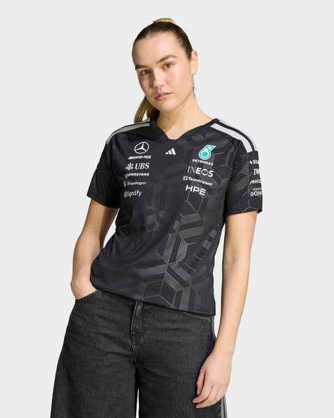 KF0162_2_APPAREL_On_Model_Stan