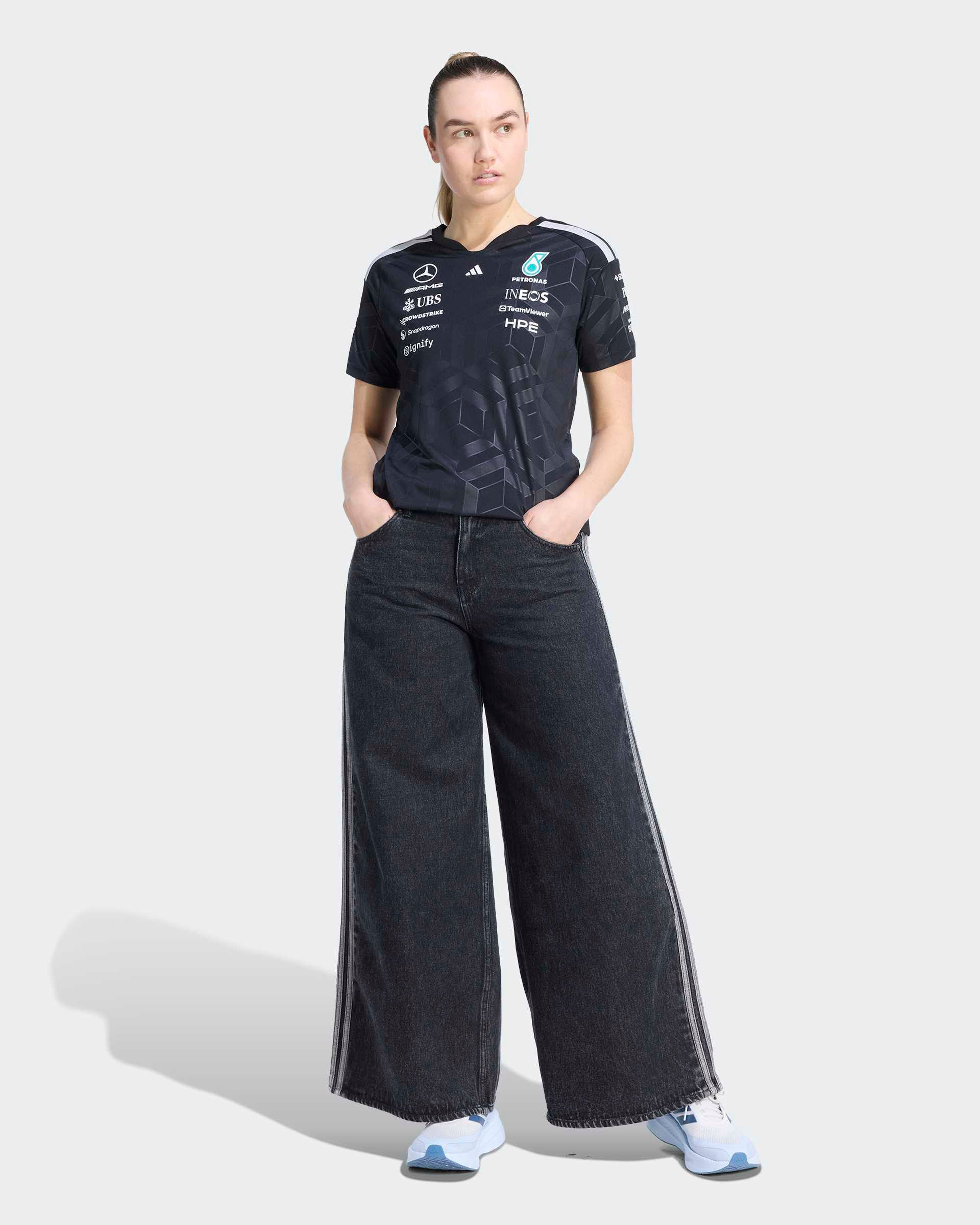 Womens 2026 Team Driver Tee Black