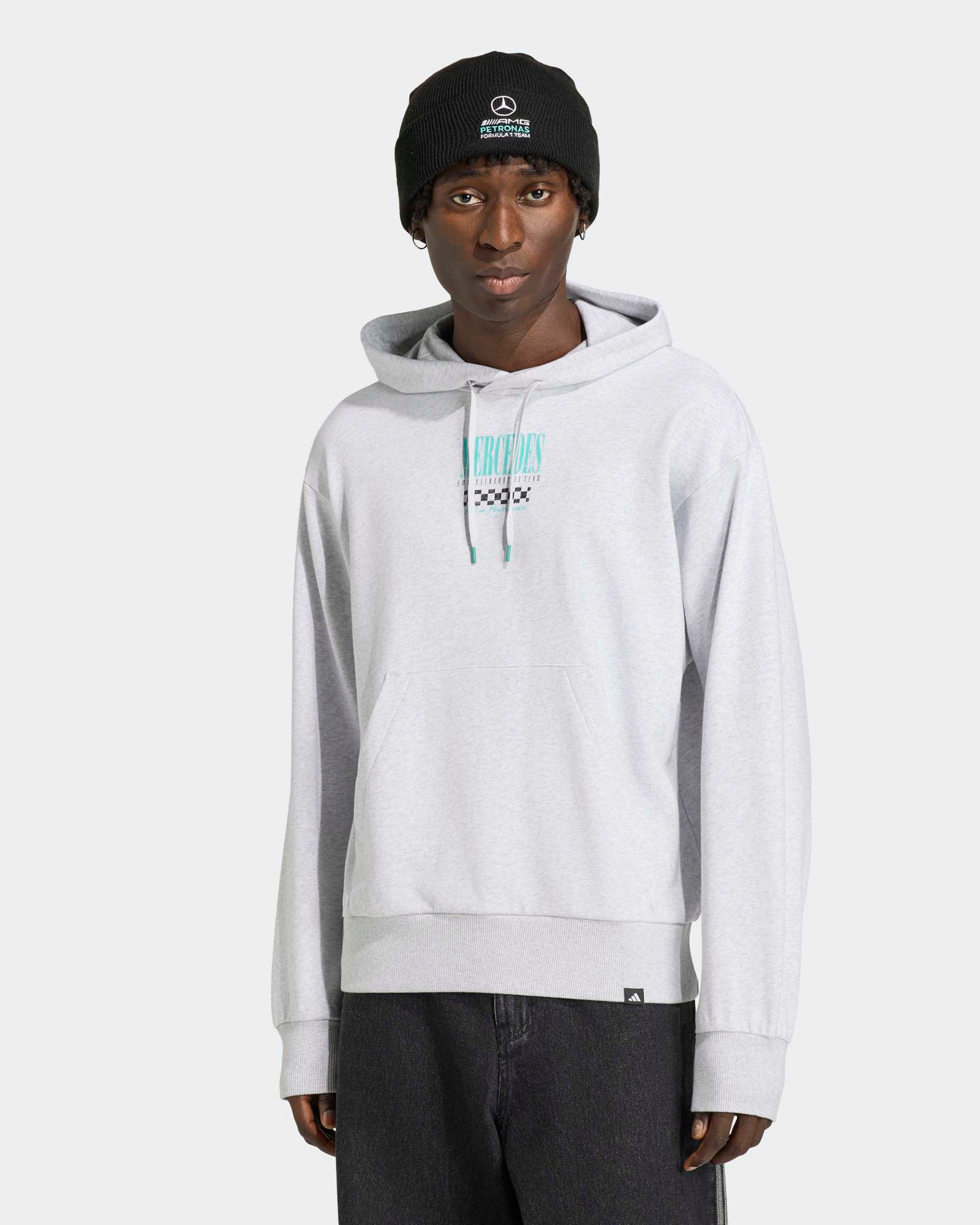 This Model is 6'0'' and wears size M