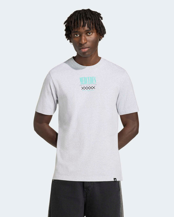 This Model is 6'0'' and wears size M