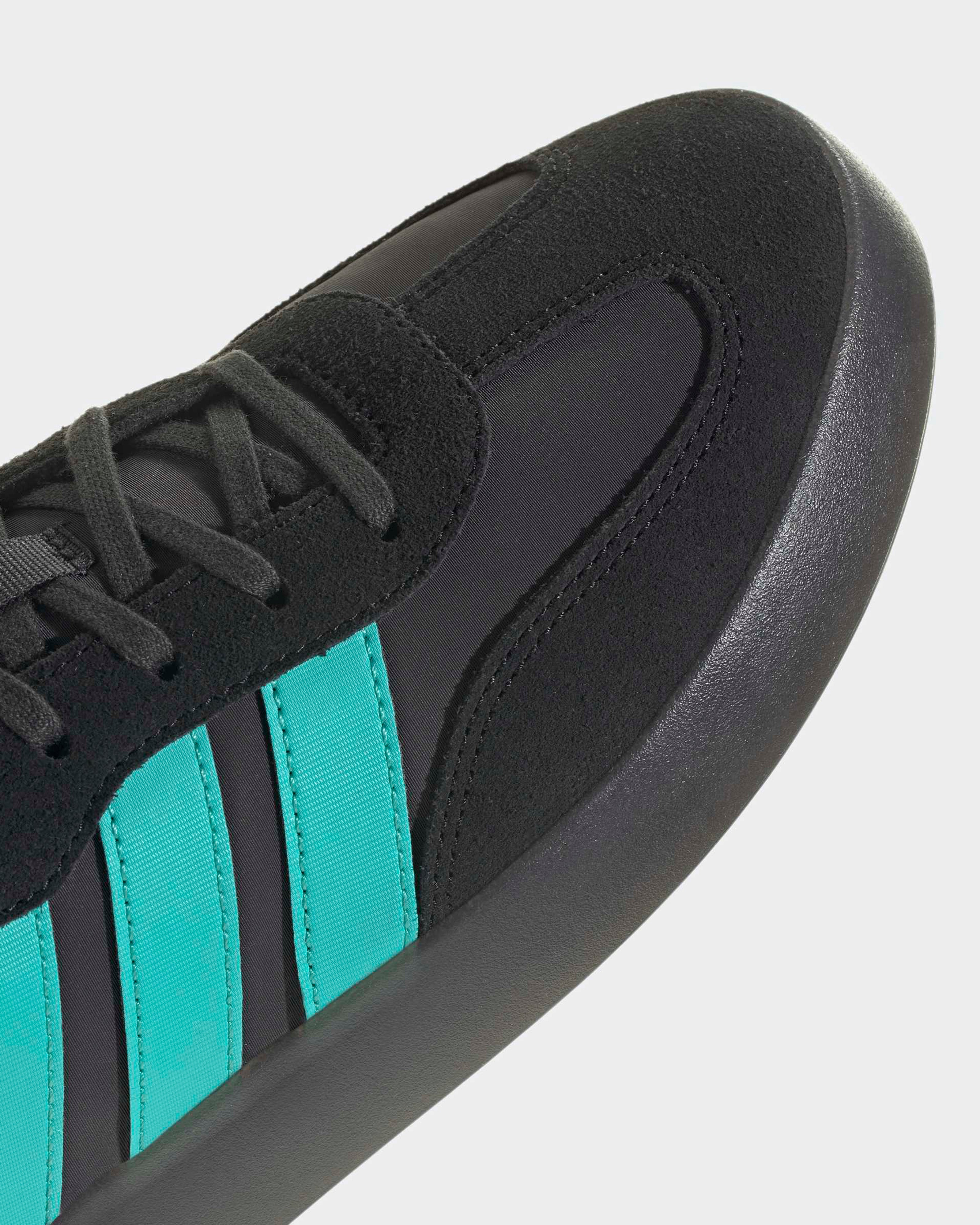 Barreda Decode Shoes Black