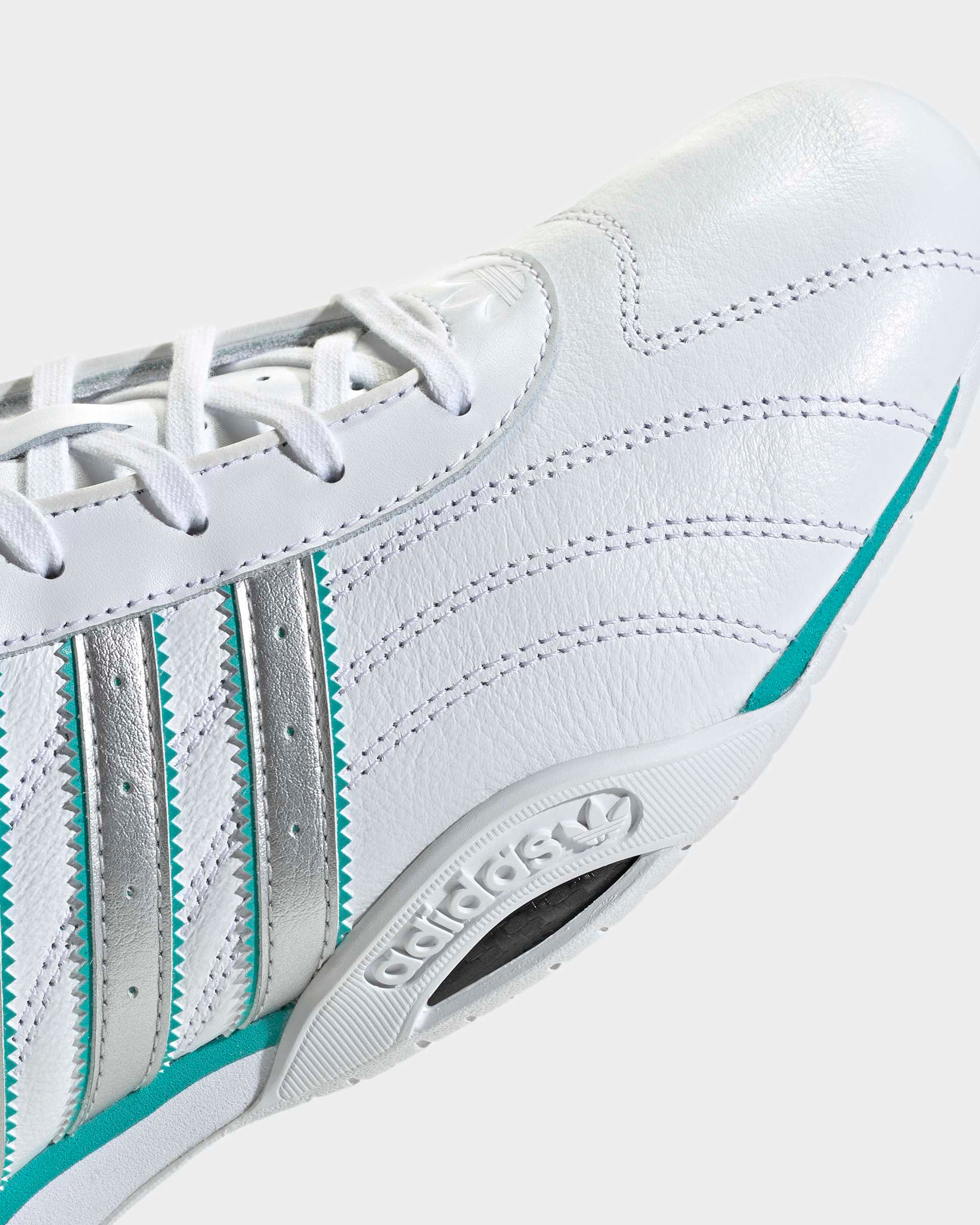 adidas 2026 Adiracer Lo Shoes - White | Mercedes-AMG PETRONAS F1 adidas 2026 Adiracer Lo Shoes - White | Mercedes-AMG PETRONAS F1