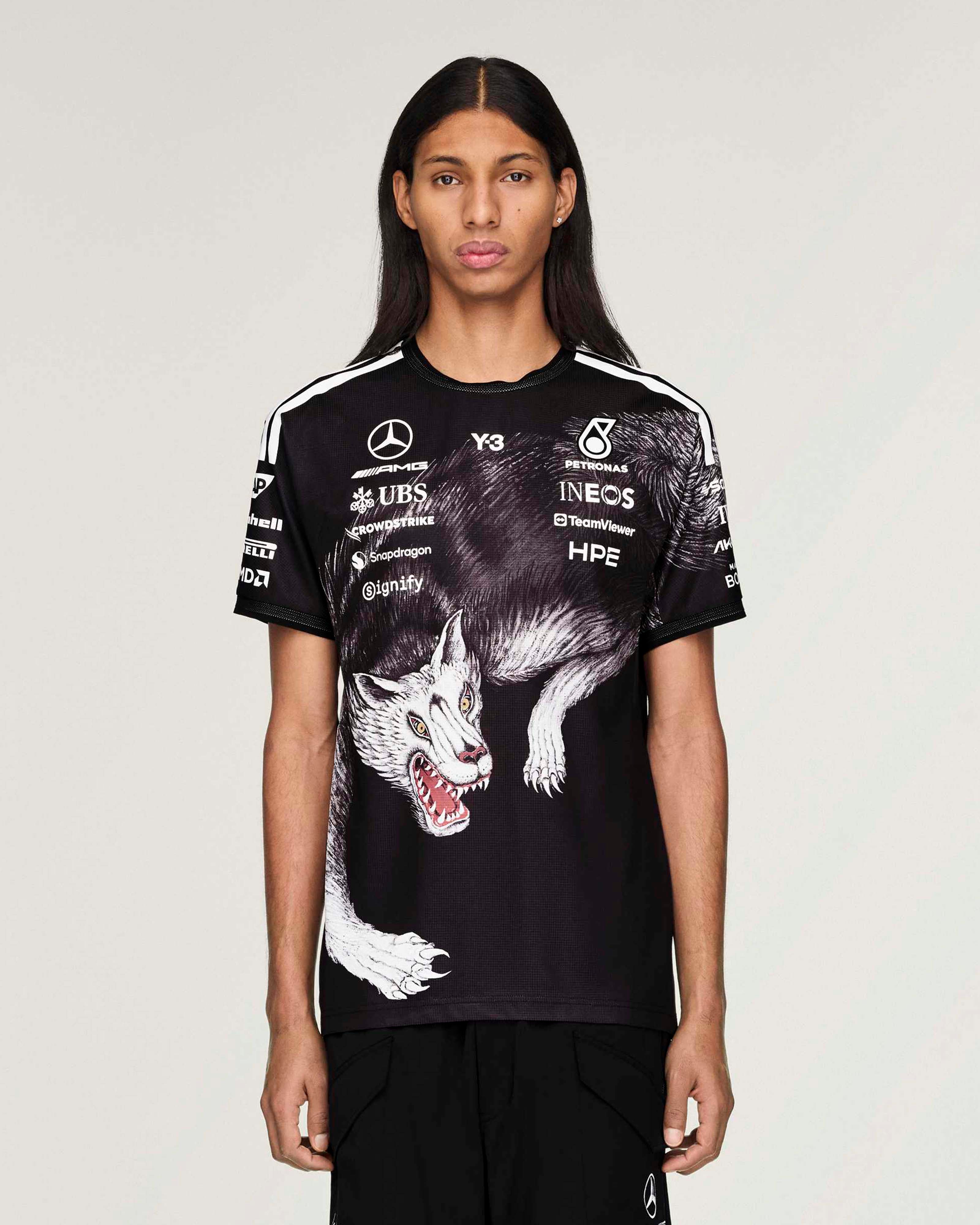 トップス Y-3 MERCEDES AMG F1 SHORT SLEEVE JERSEY Y-3 Short-Sleeve Team Driver Tee - Black (2026) | Mercedes-AMG