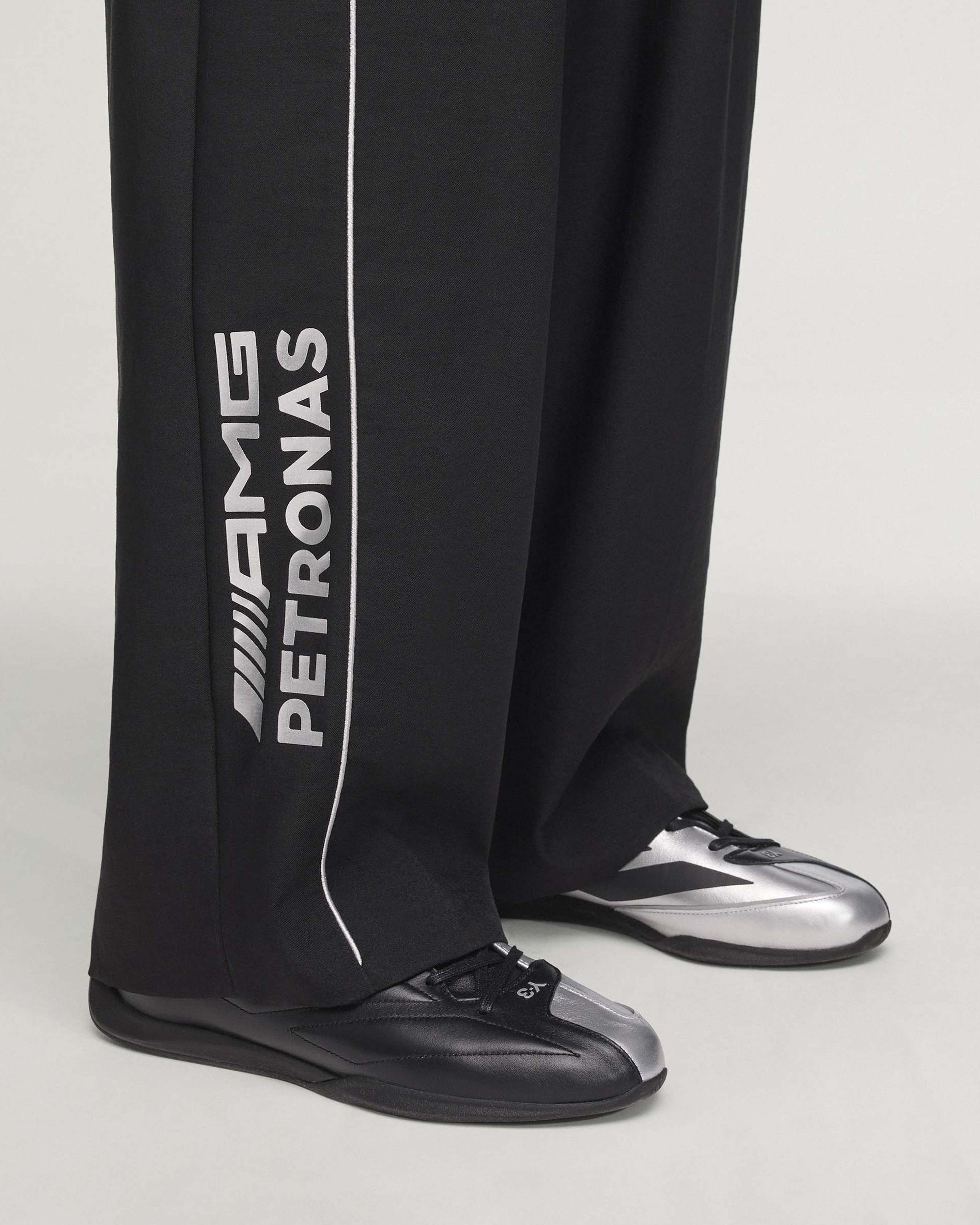 【新品・未使用】Y-3 Mercedes AMG F1 Track Pants 2026 Y-3 Track Pants - Black | Official Mercedes-AMG PETRONAS F1