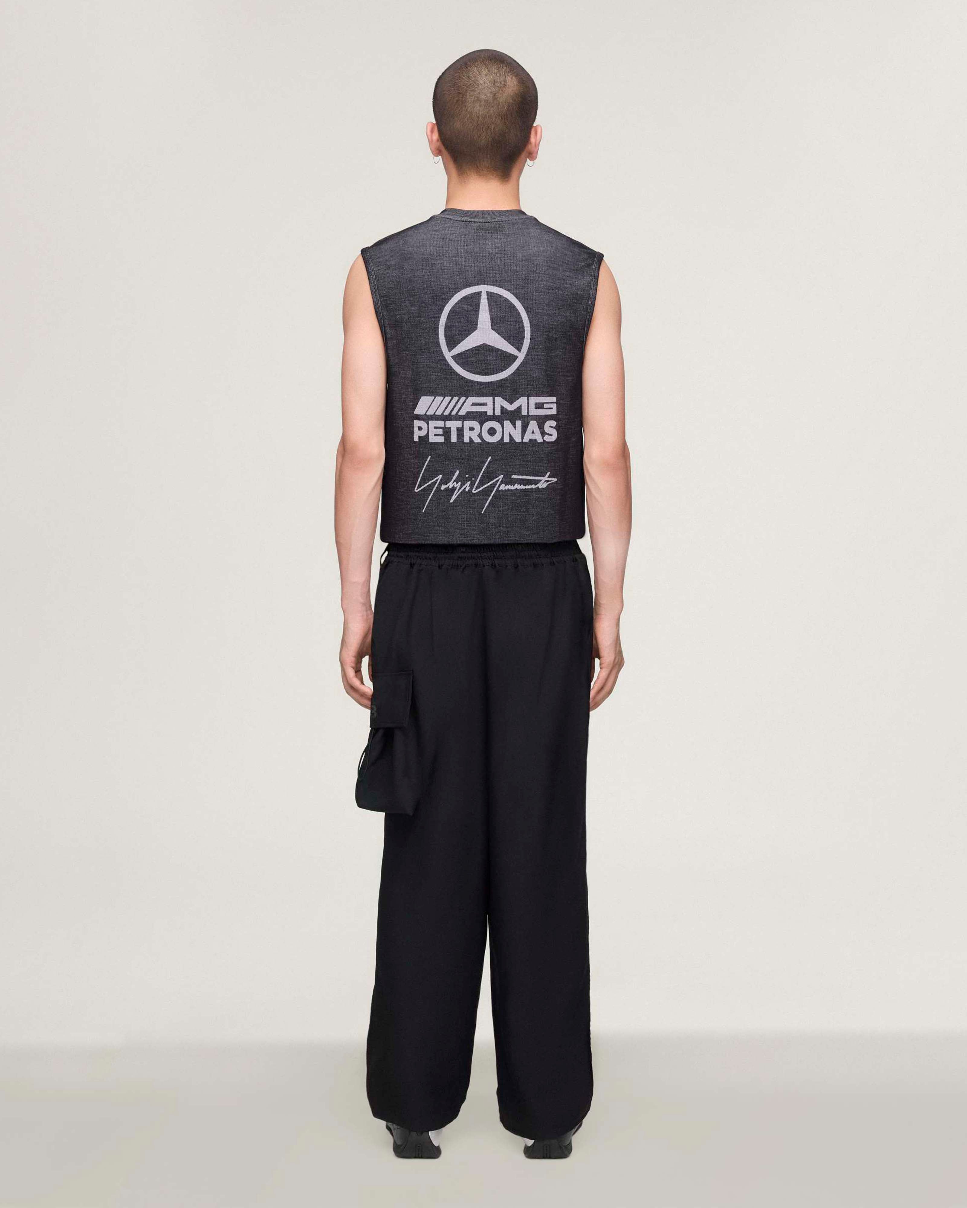新品 Y-3 MERCEDES-AMG FORMULA1TEAM TANK L 2026 Y-3 Engineered Tank Top - Black | Mercedes-AMG PETRONAS F1