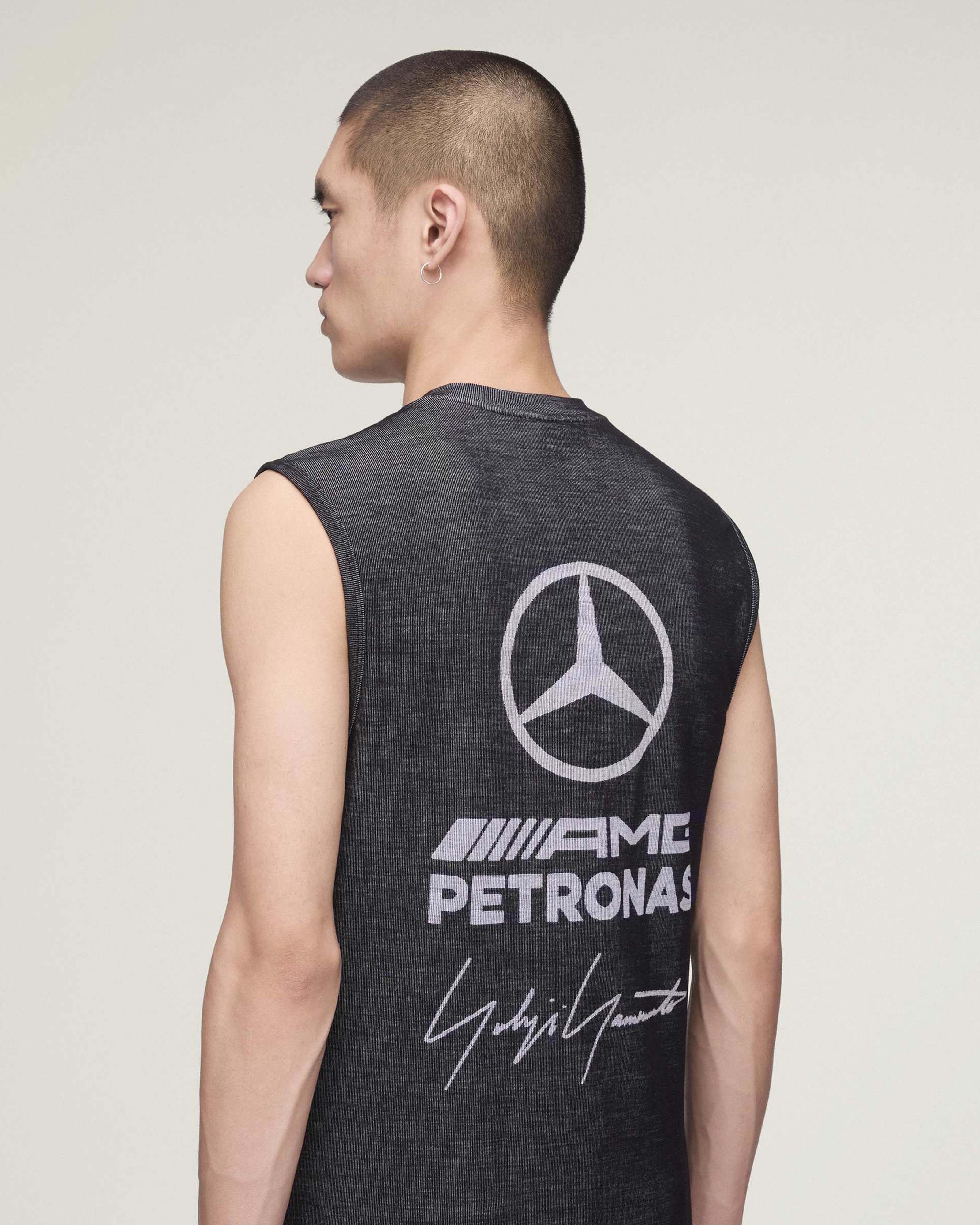 新品 Y-3 MERCEDES-AMG FORMULA1TEAM TANK M 2026 Y-3 Engineered Tank Top - Black | Mercedes-AMG PETRONAS F1