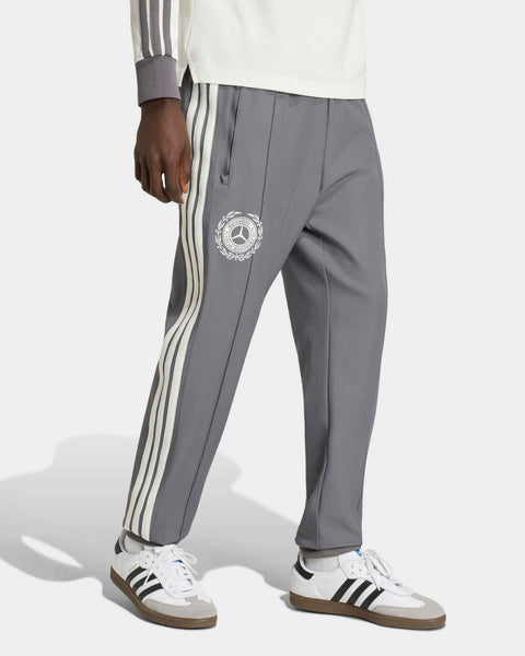 KR3571_2_APPAREL_On_Model_Stan