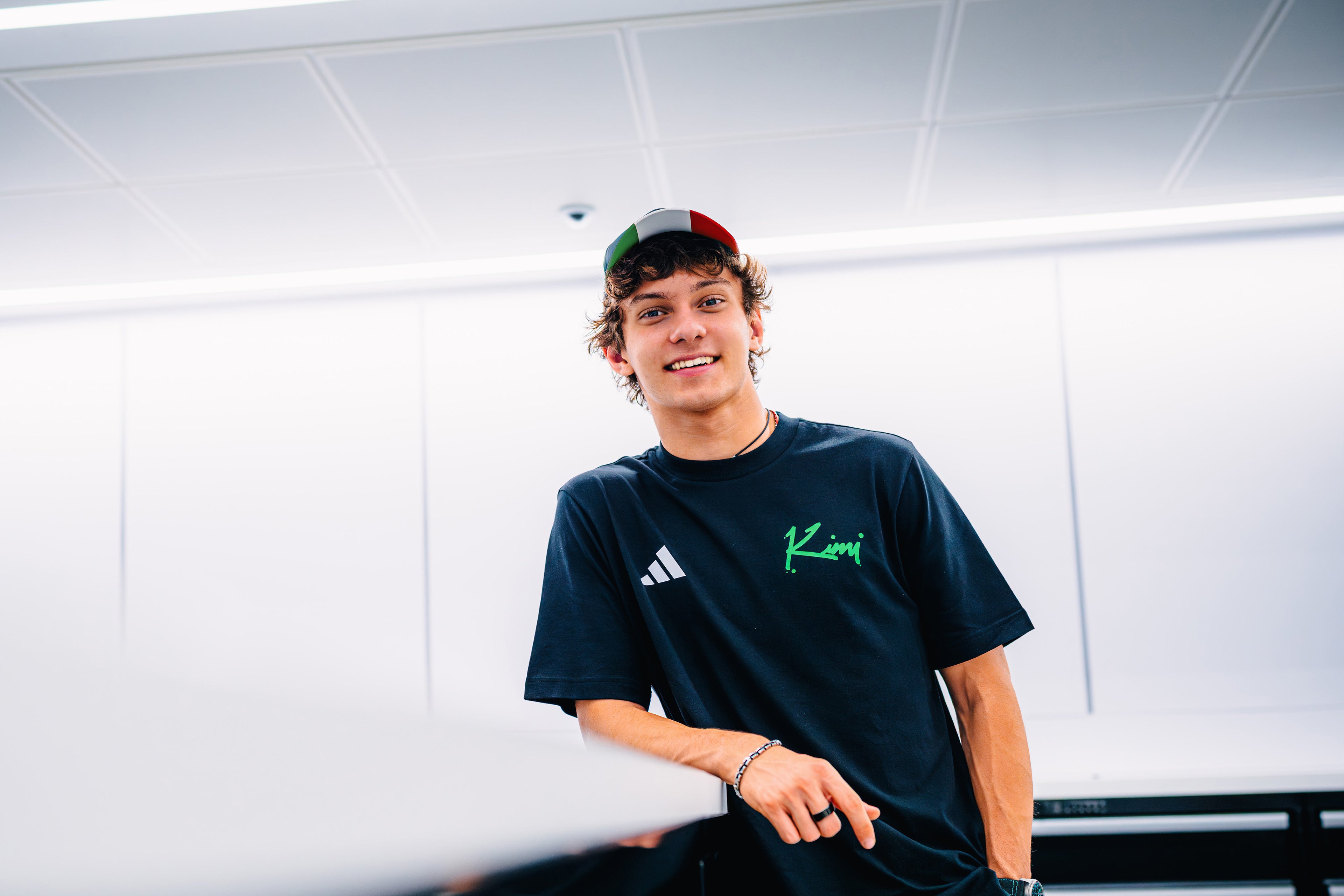Official Mercedes-AMG PETRONAS F1 Team Store