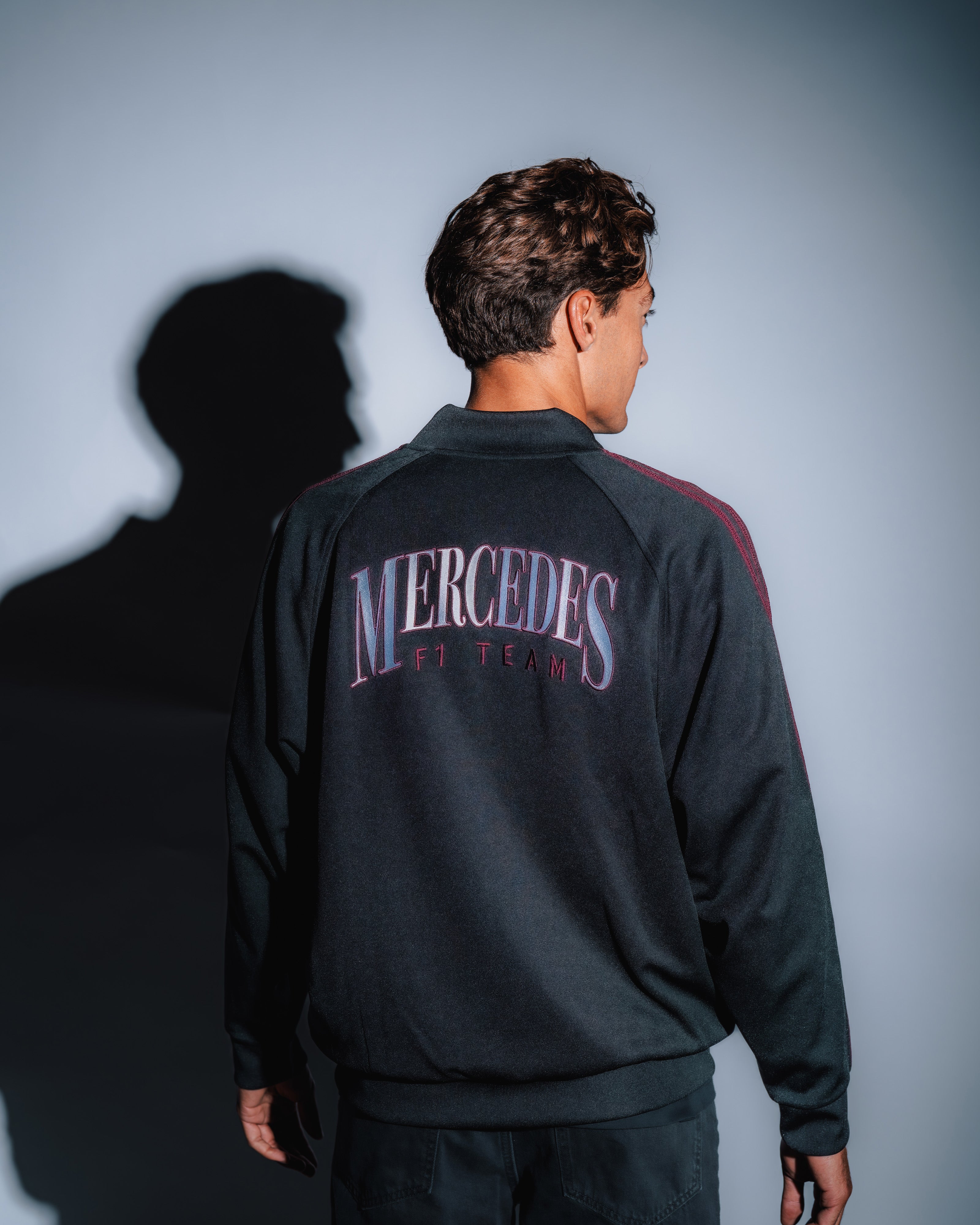 Fan Jackets | Official Mercedes-AMG F1 Store