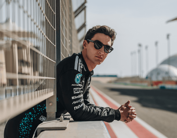 Official Mercedes-AMG PETRONAS F1 Team Store