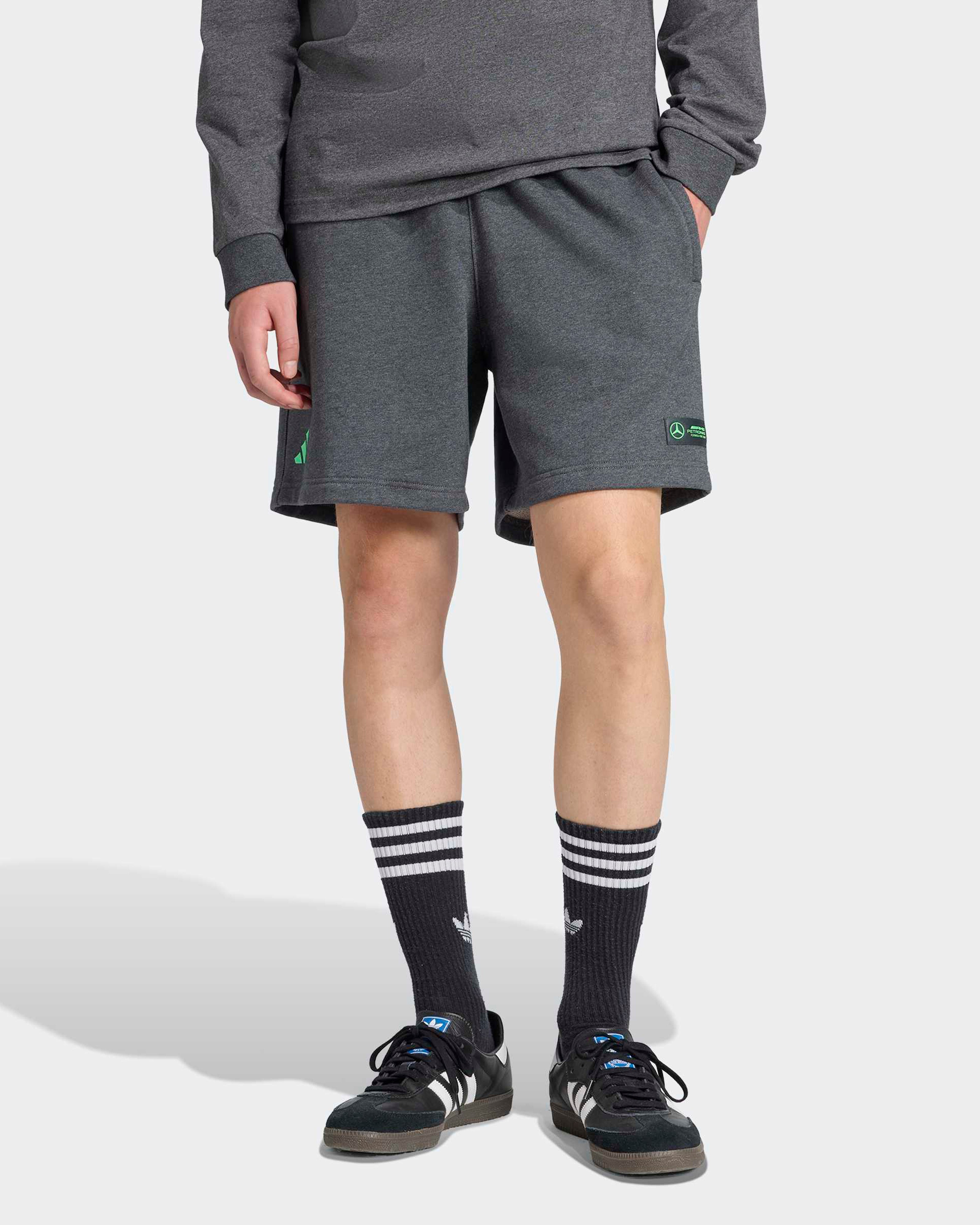 アソス メルセデス AMGコラボ　T.WorksTeam_SHORTS Sサイズ Mens 2025 Mechanics Shorts Black | Official Mercedes-AMG PETRONAS