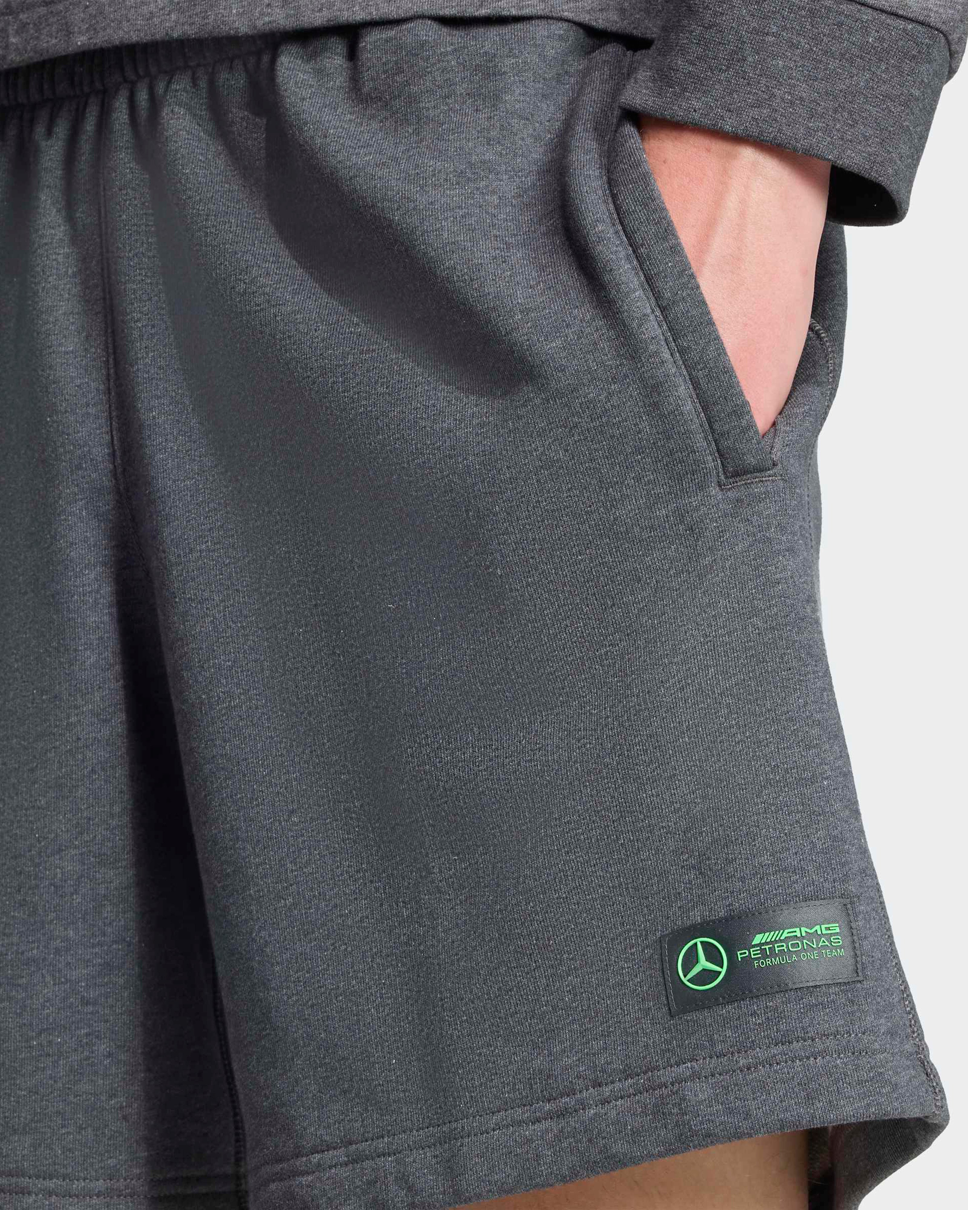 アソス メルセデス AMGコラボ　T.WorksTeam_SHORTS Sサイズ Mens Premium Sweat Shorts Grey | Official Mercedes-AMG PETRONAS F1