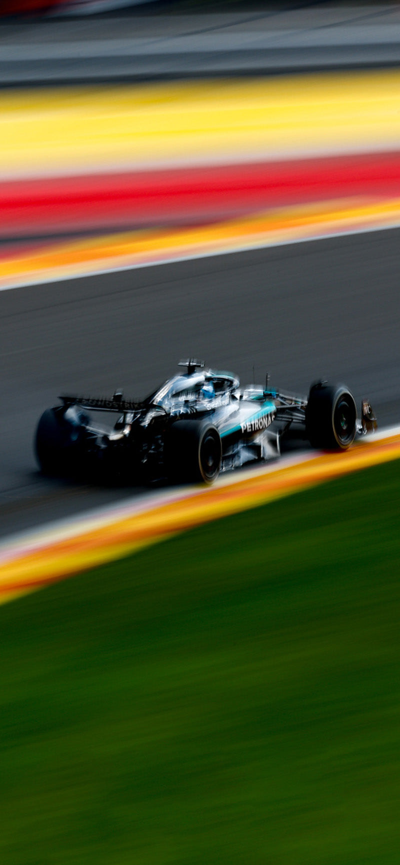 Official Mercedes-AMG PETRONAS F1 Team Store