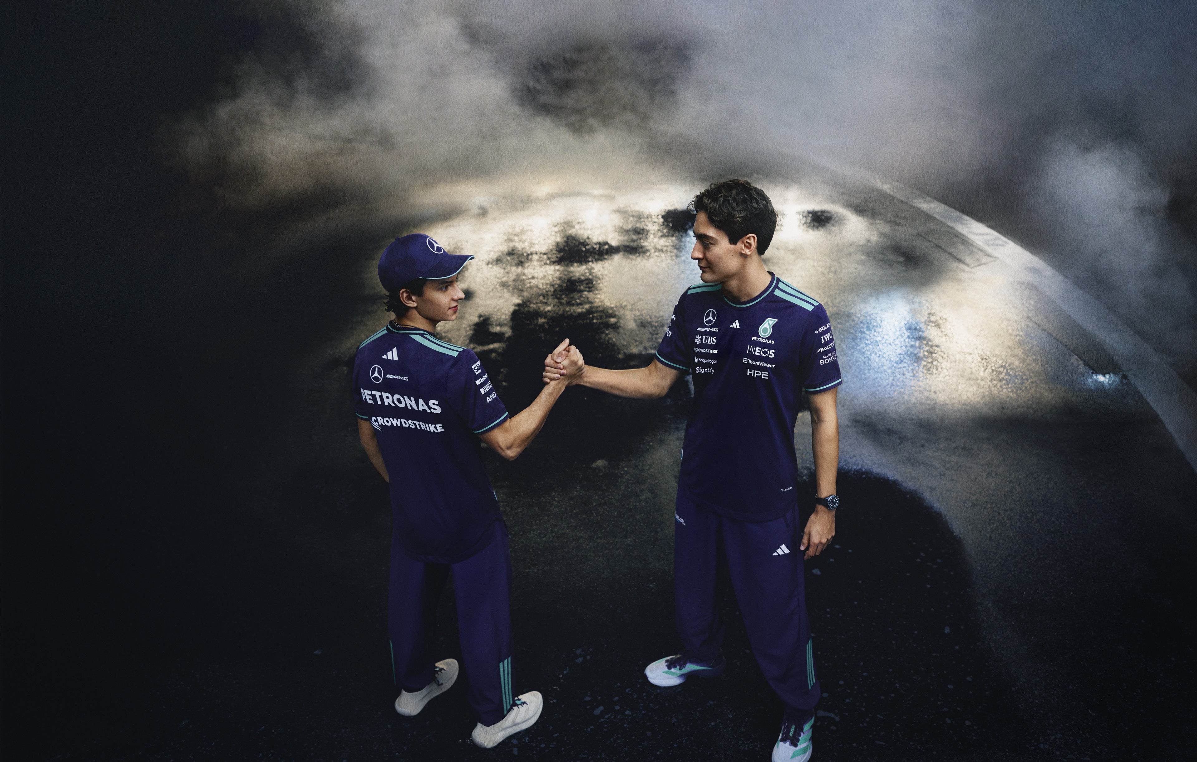 Official Mercedes-AMG PETRONAS F1 Team Store